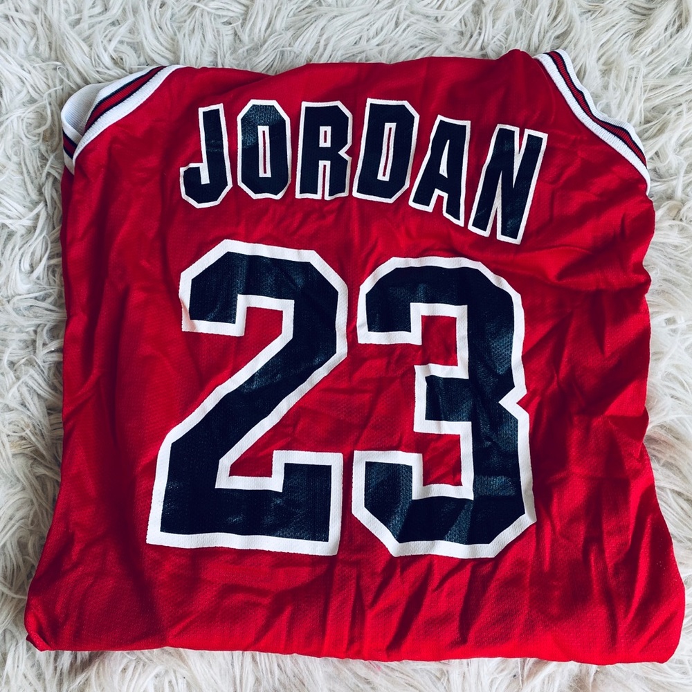 Bulls basketball jersey